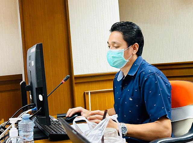 Register Data Cente 25