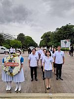 พิธีวางพวงมาลาถวายราชสักการะพระราชานุสาวรีย์